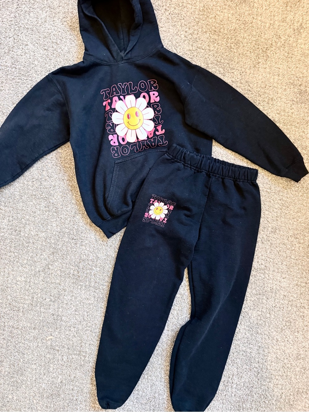 Girls Taylor Swift Sweat Set